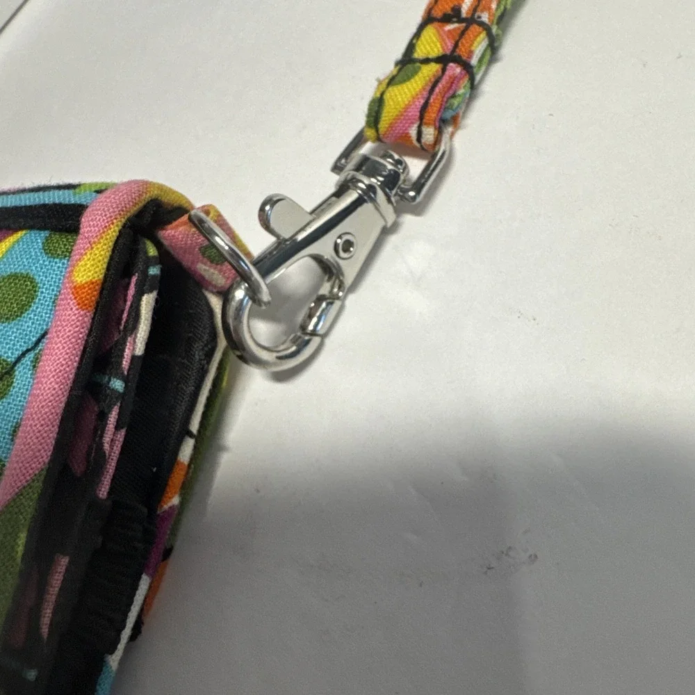 Vera Bradley Floral Quilted Cotton Wristlet‎ Wallet Multi-Color Removable Strap